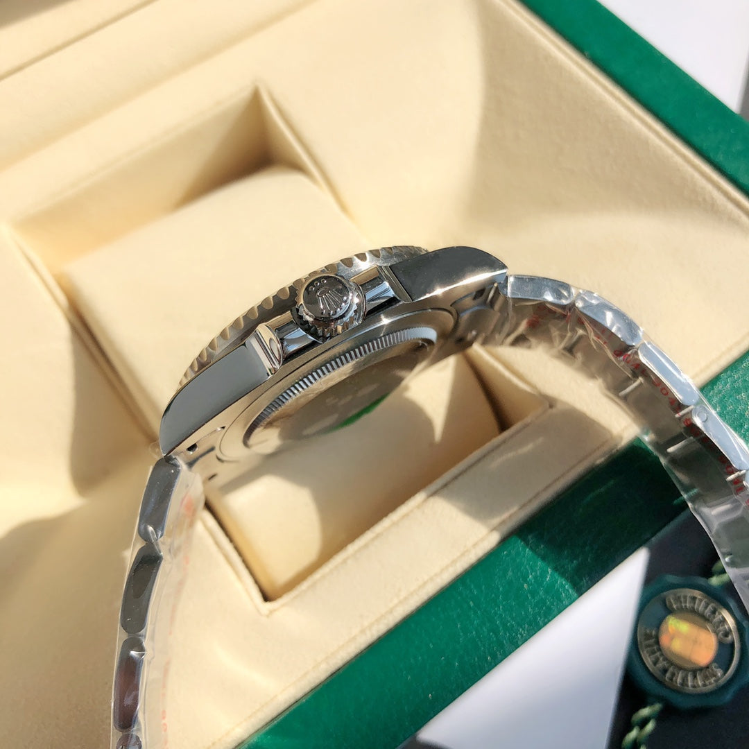 롤렉스 코스모그래프 데이토나 블랙 다이얼 오이스터스틸 40mm