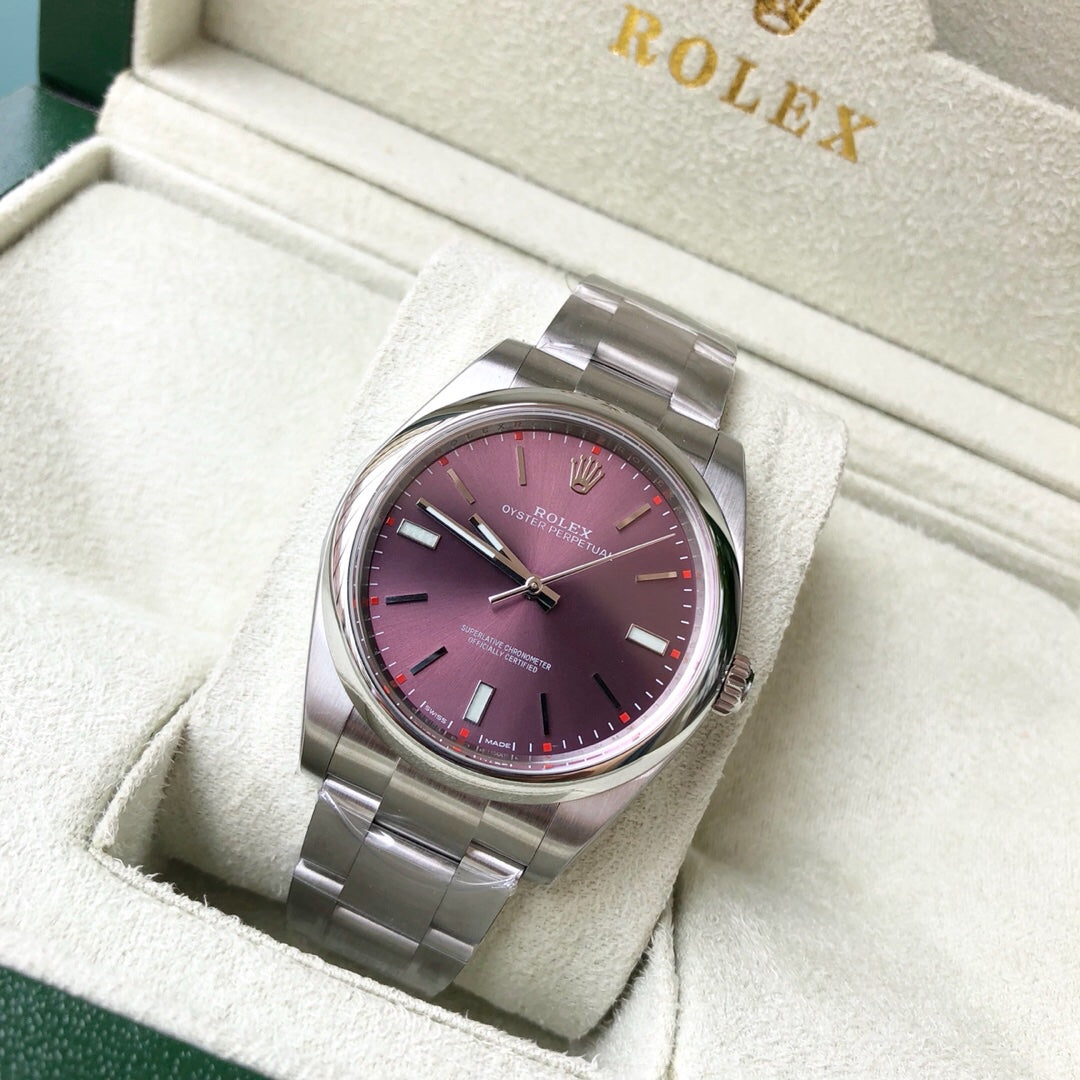 롤렉스 오이스터 퍼페츄얼 39 '레드 그레이프' 39mm 레드 그레이프 다이얼 돔형 베젤 오이스터 브레슬릿