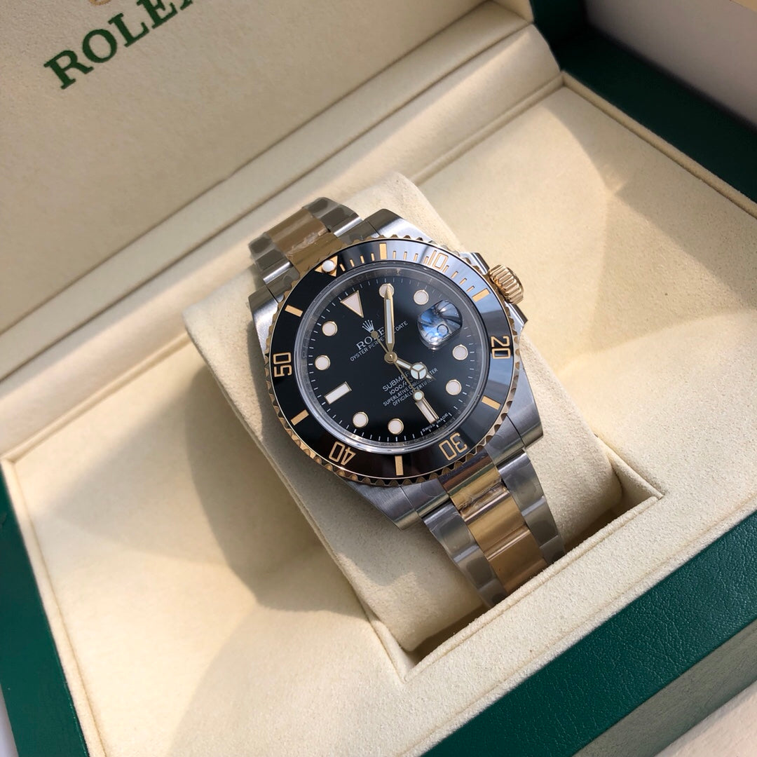 롤렉스 서브마리너 데이트 '흑콤' 41mm 블랙 다이얼 블랙 세라크롬 베젤 오이스터 브레슬릿