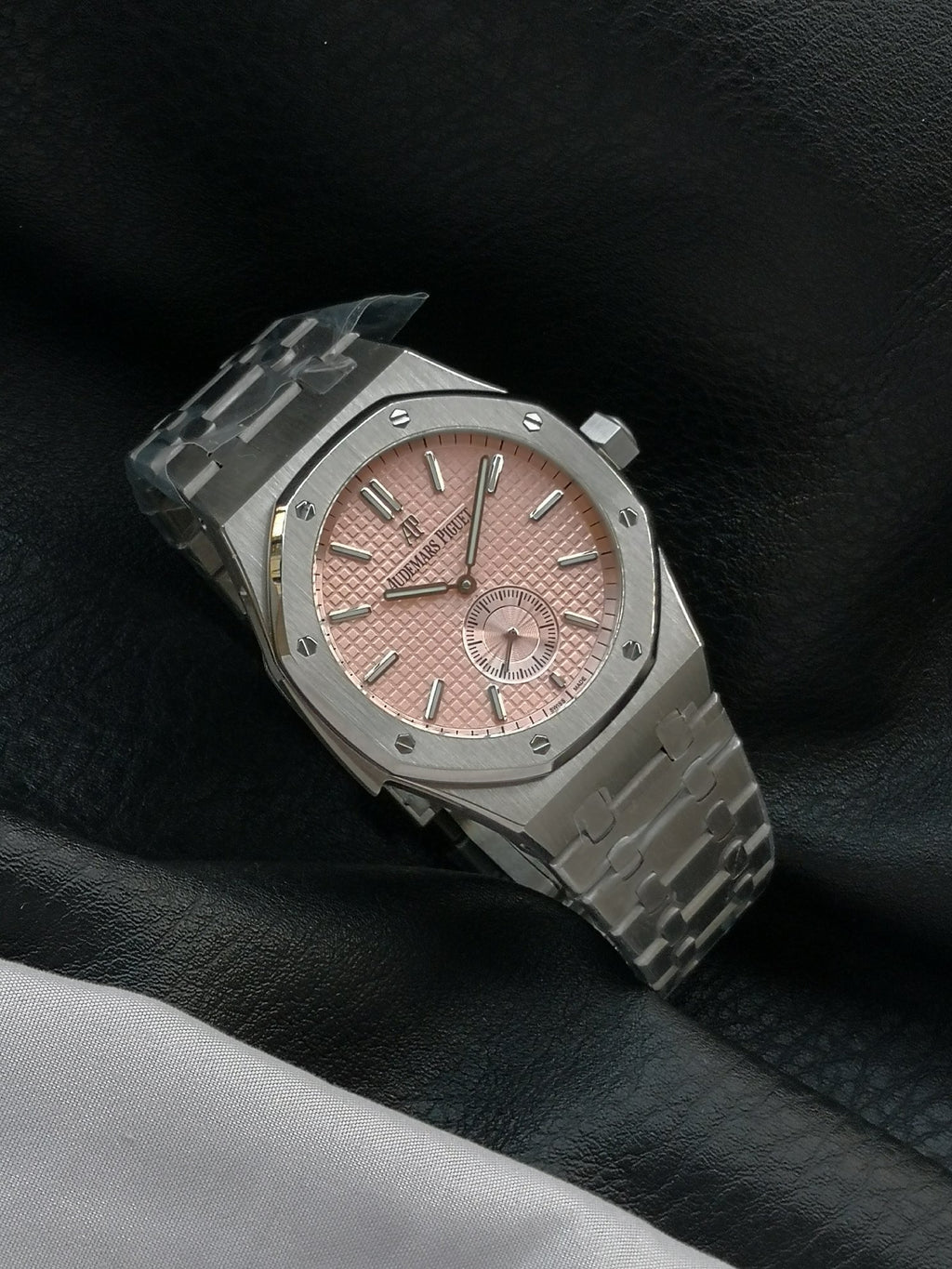 오데마피게 로얄오크 미닛 리피터 슈퍼소네리 티타늄 샐먼 42mm 연어