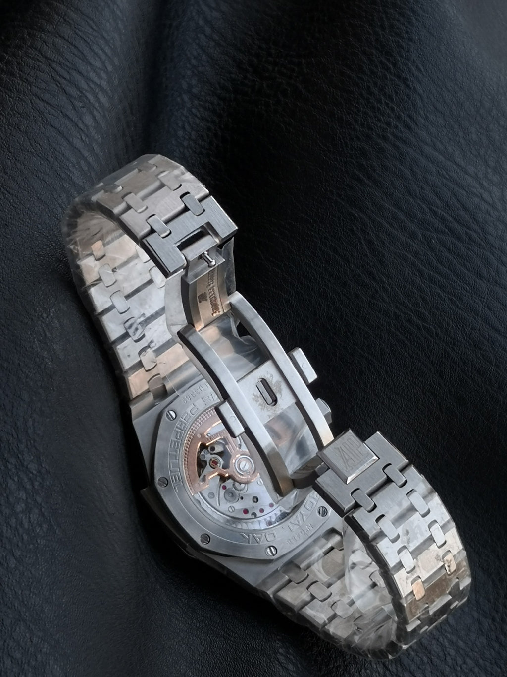 오데마피게 로얄오크 미닛 리피터 슈퍼소네리 티타늄 샐먼 42mm 연어