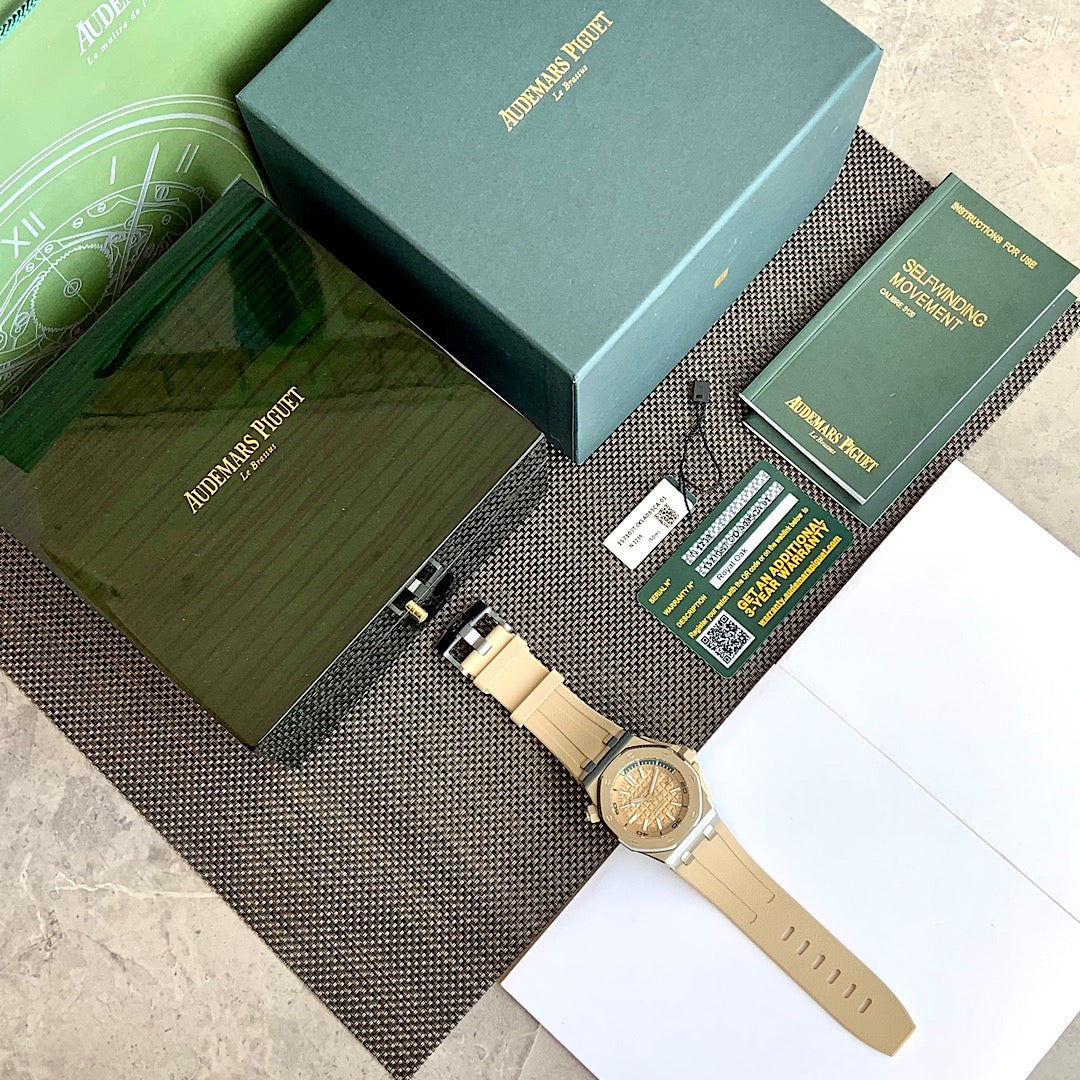 오데마피게 로얄오크 오프쇼어 다이버 베이지 42mm