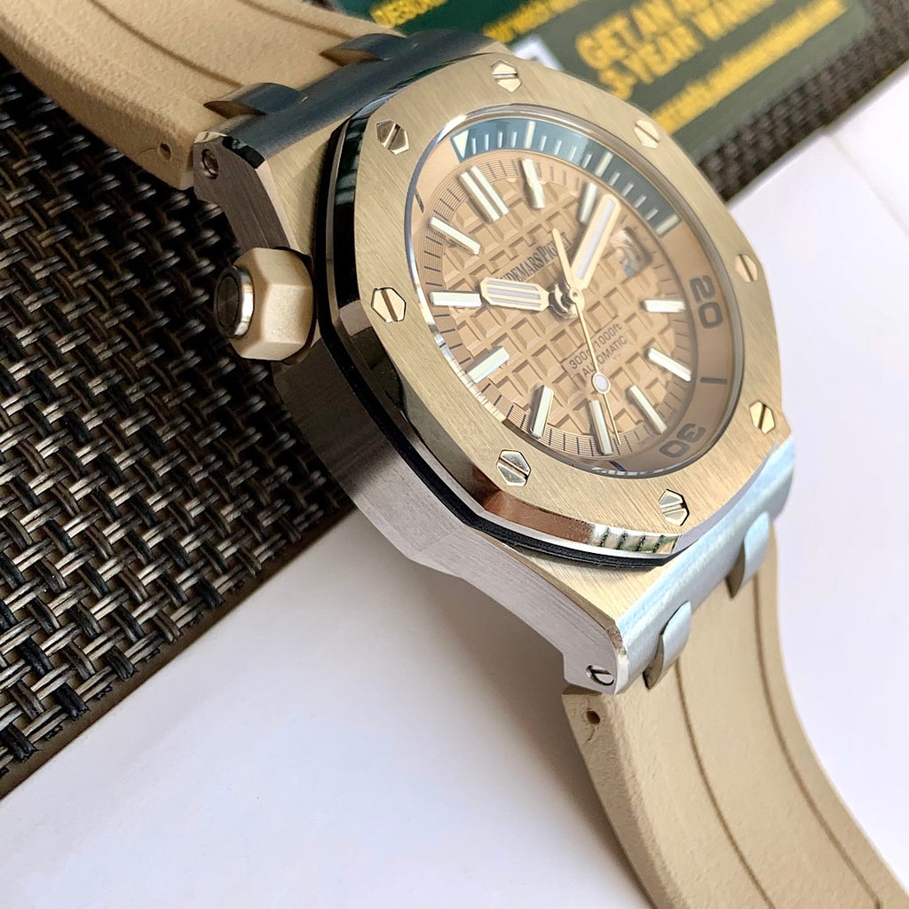오데마피게 로얄오크 오프쇼어 다이버 베이지 42mm