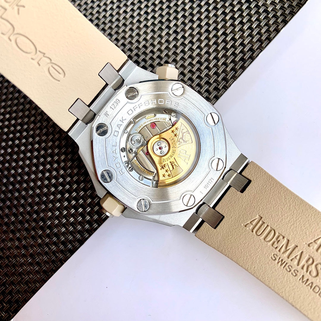 오데마피게 로얄오크 오프쇼어 다이버 베이지 42mm