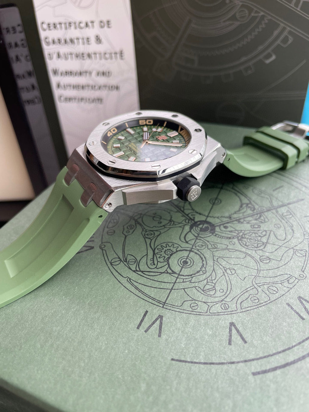 오데마피게 그린 로얄오크 오프쇼어 42mm 다이버