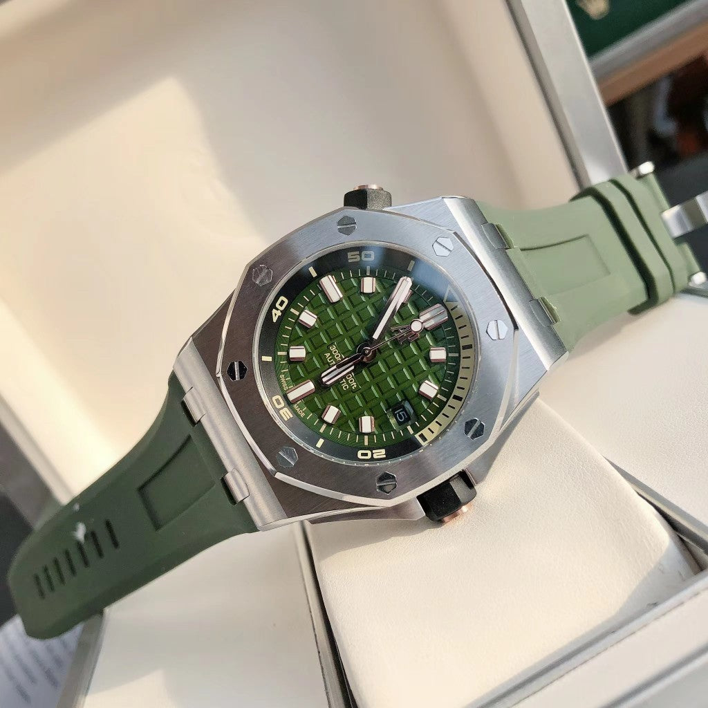 오데마피게 로얄오크 오프쇼어 다이버 카키그린 42mm