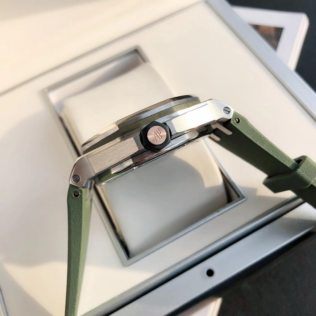 오데마피게 로얄오크 오프쇼어 다이버 카키그린 42mm