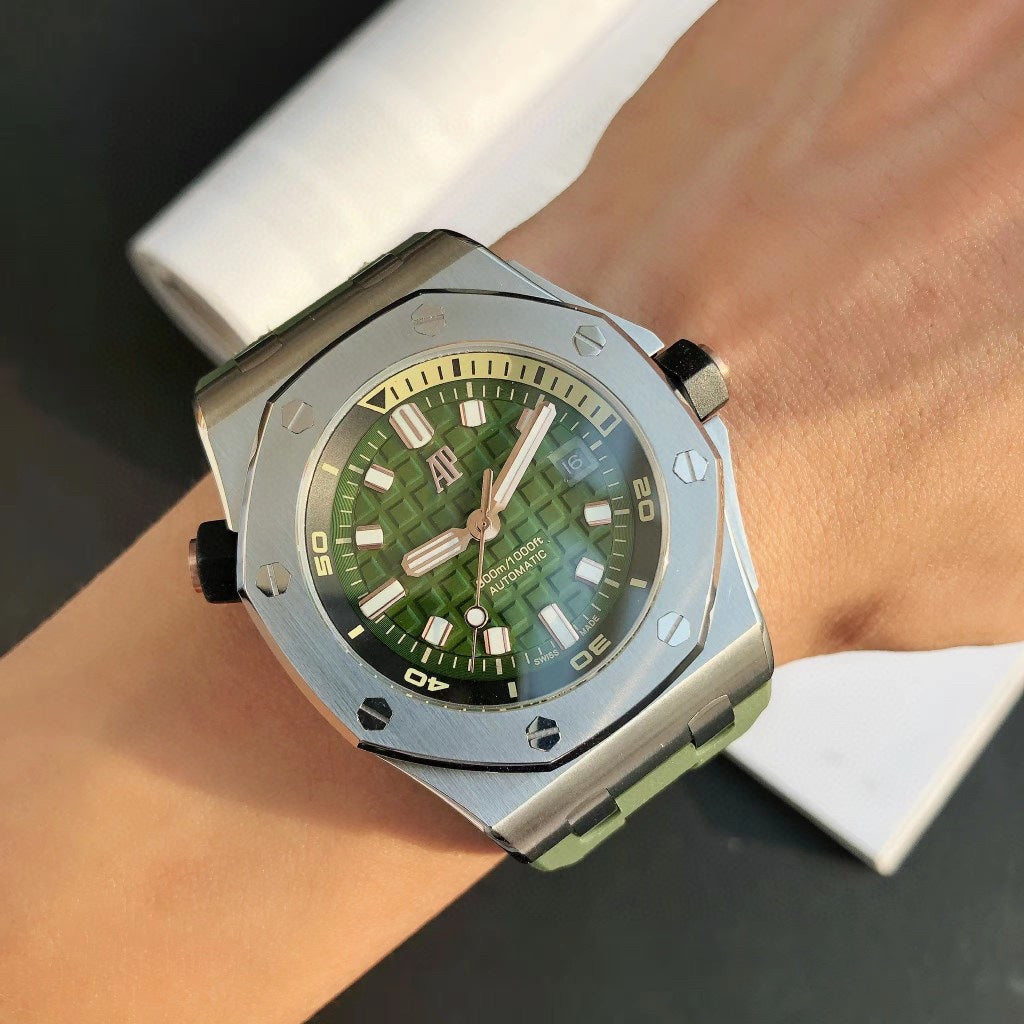 오데마피게 로얄오크 오프쇼어 다이버 카키그린 42mm
