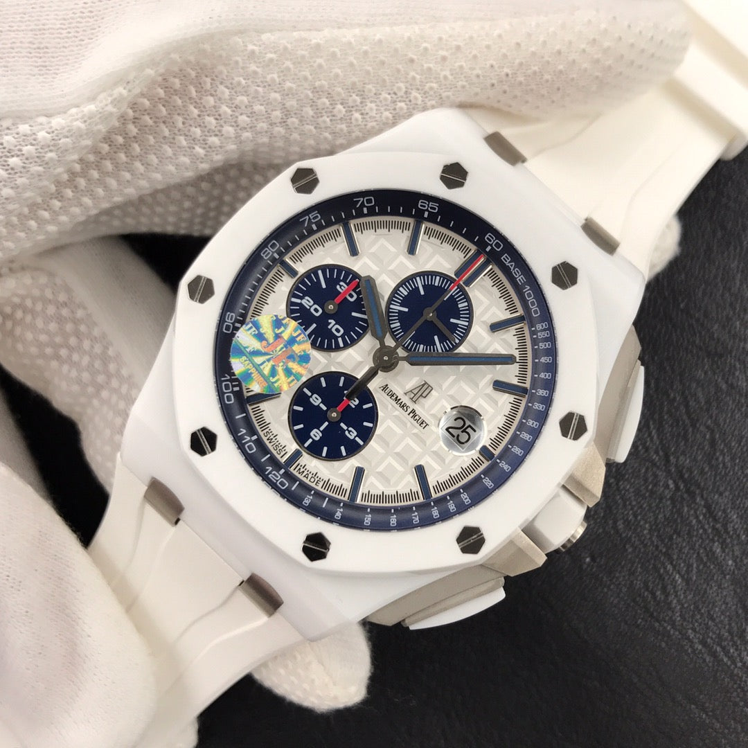 오데마피게 화이트 로얄오크 오프쇼어 44mm 화이트 세라믹