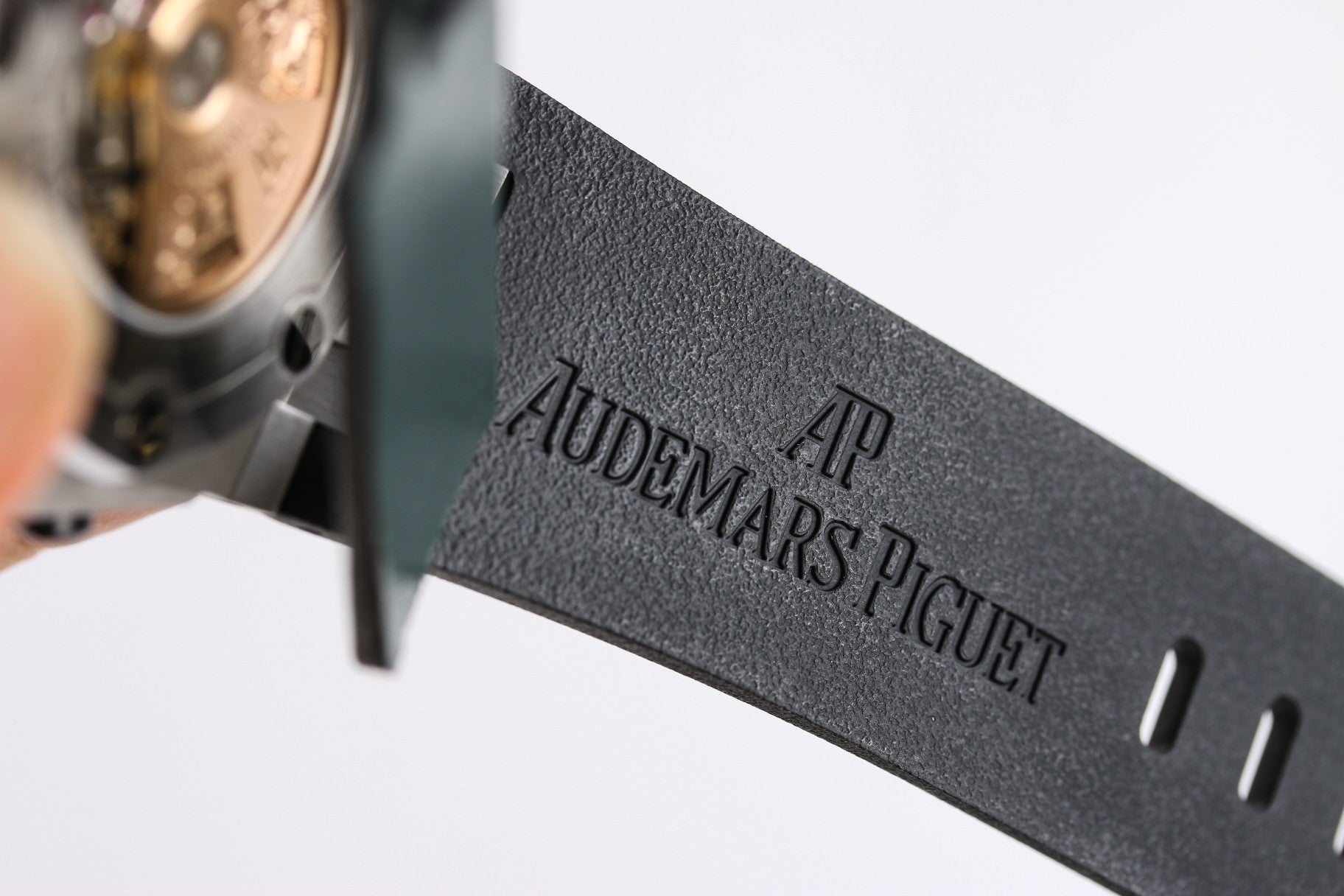 오데마피게 로얄오크 오프쇼어 다이버 크로노그래프 검판 42mm