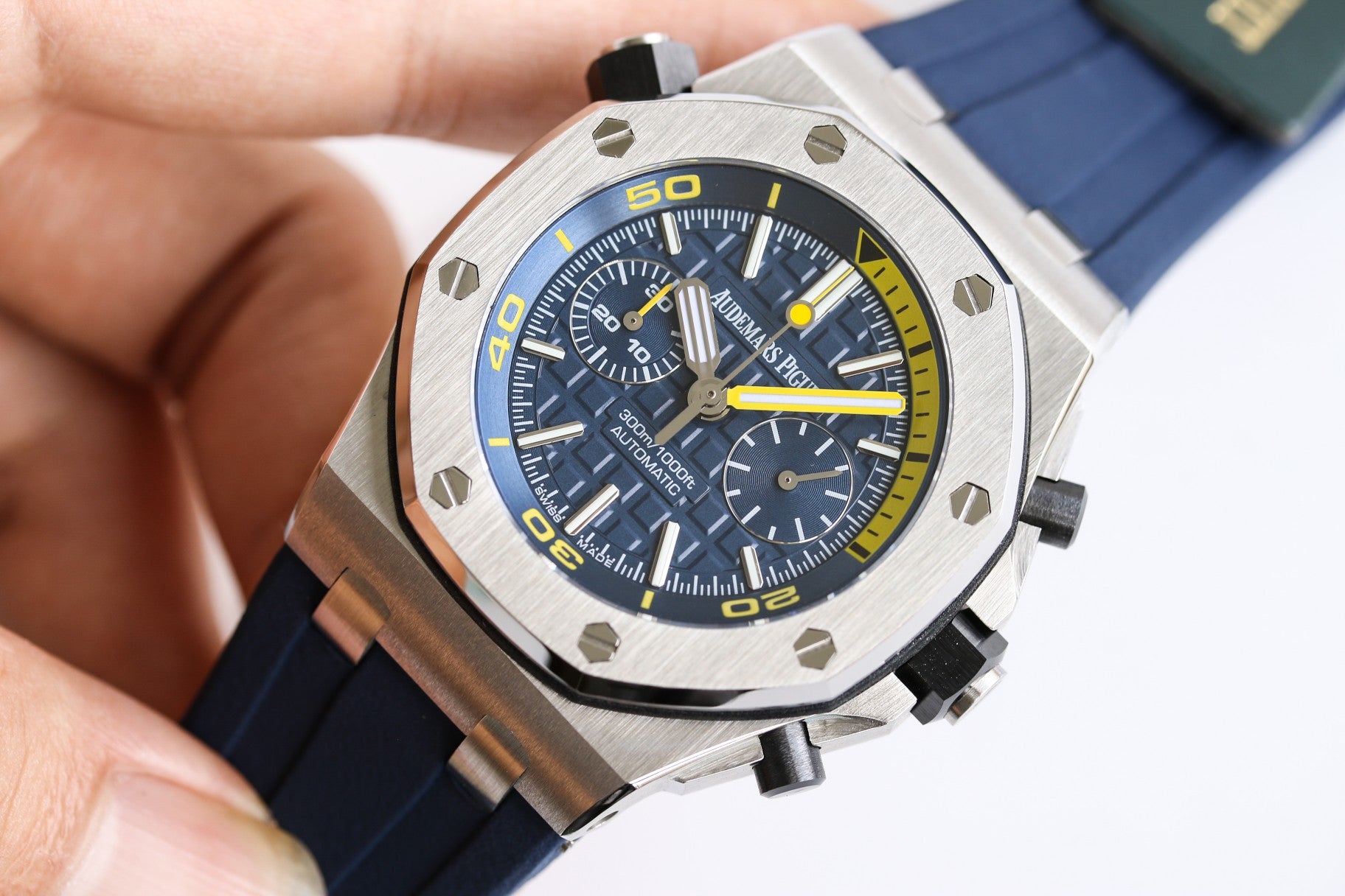 오데마피게 로얄오크 오프쇼어 다이버 크로노그래프 블루 42mm