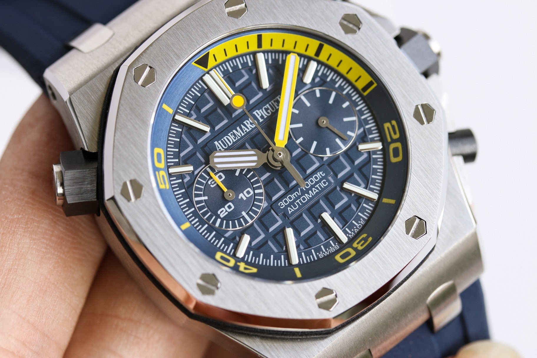 오데마피게 로얄오크 오프쇼어 다이버 크로노그래프 블루 42mm