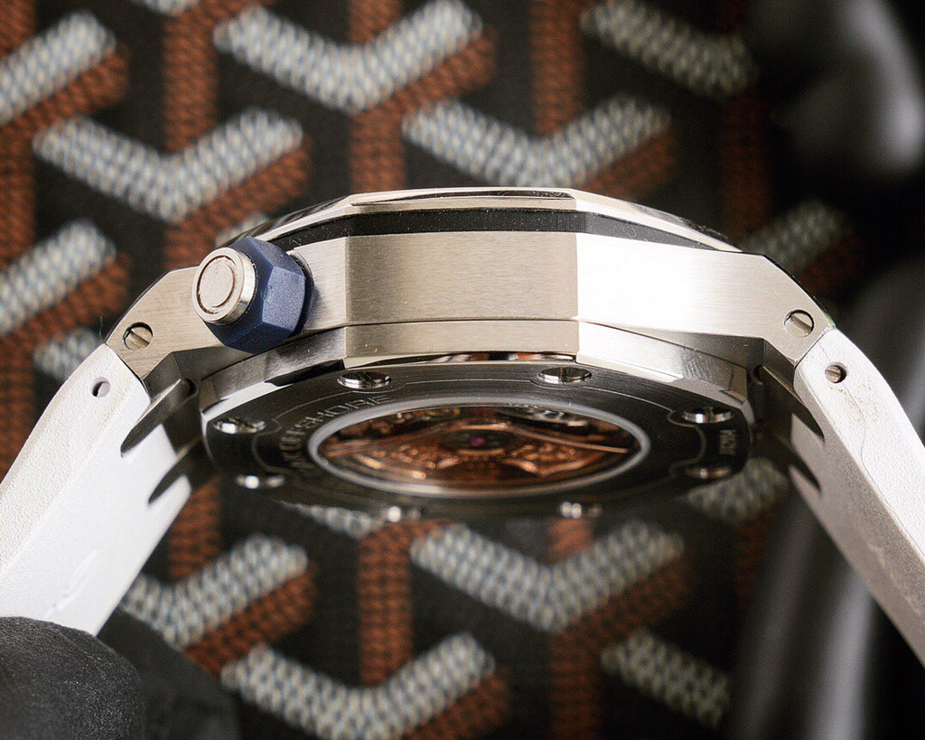 오데마피게 로얄오크 오프쇼어 다이버 화이트 42mm