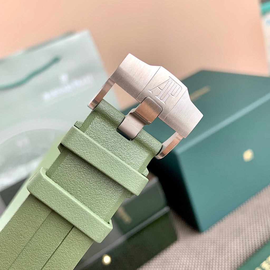 오데마피게 로얄오크 오프쇼어 다이버 카키그린 42mm