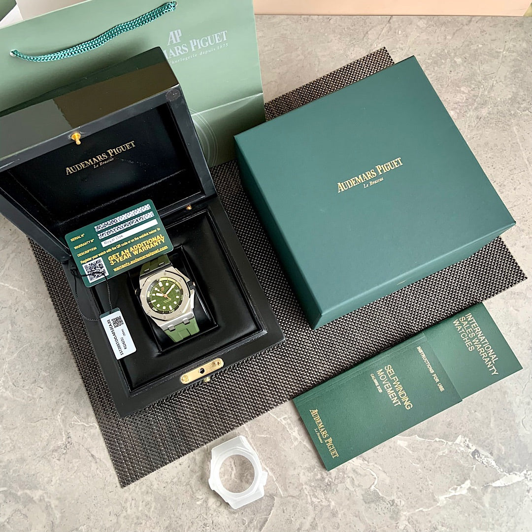 오데마피게 로얄오크 오프쇼어 다이버 카키그린 42mm