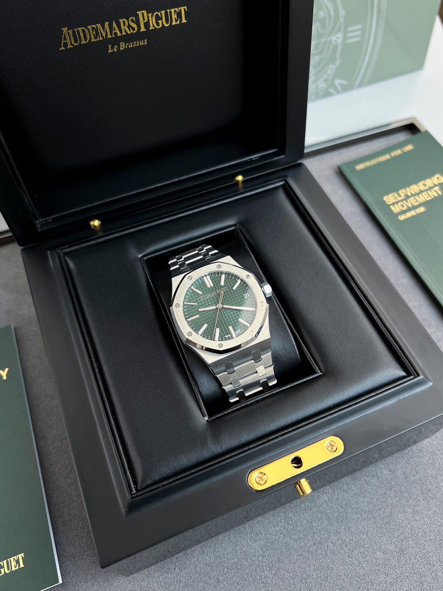 오데마피게 그린 로얄오크 50주년 한정판 41mm