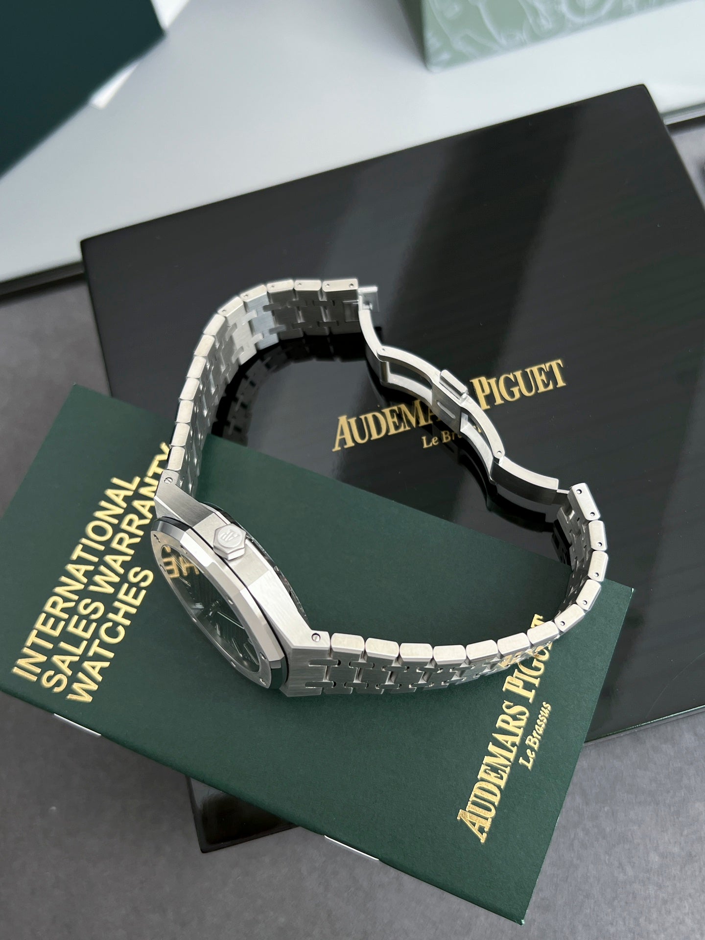 오데마피게 그린 로얄오크 50주년 한정판 41mm