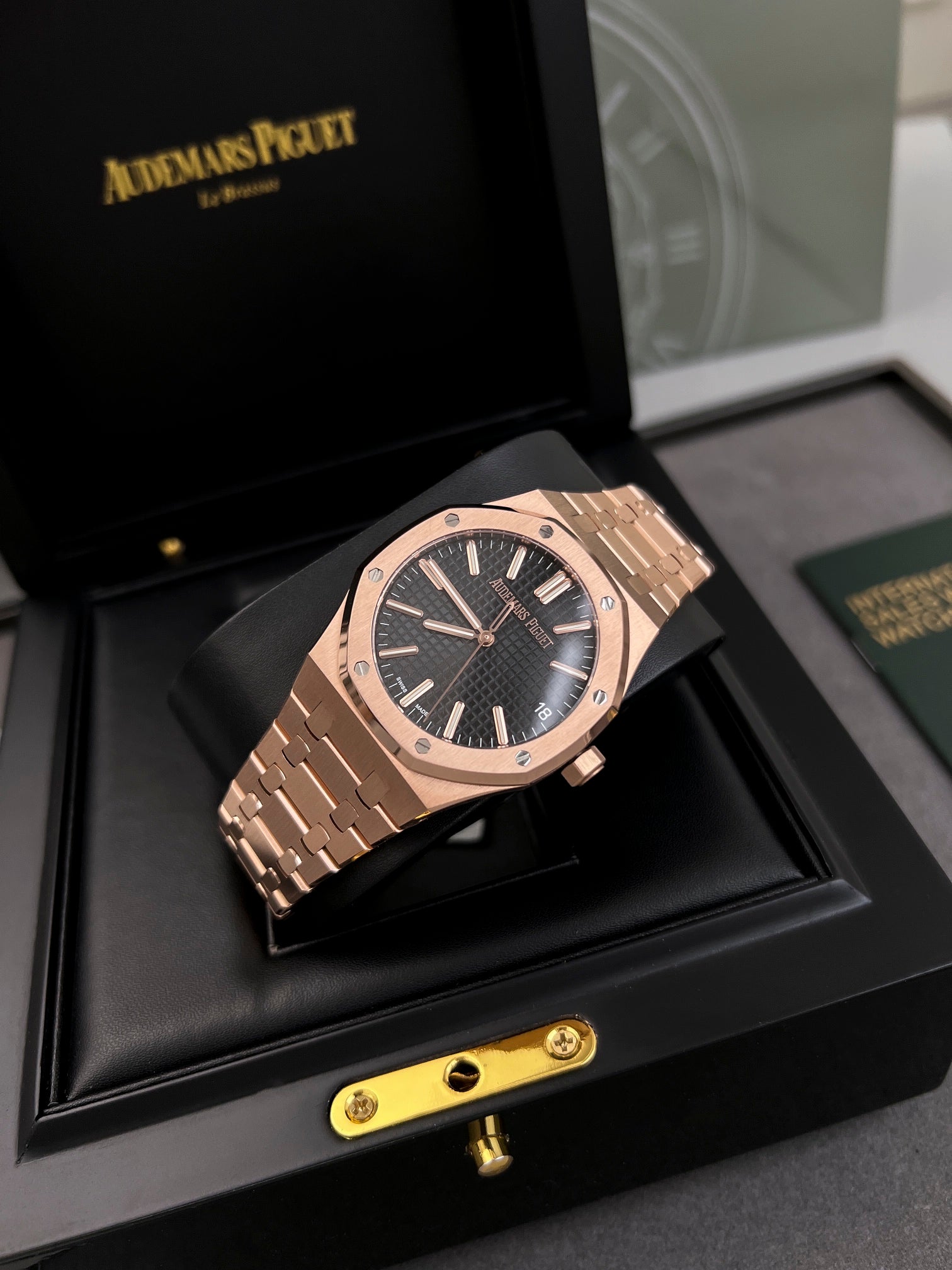 오데마피게 로얄오크 검판 금통 41mm