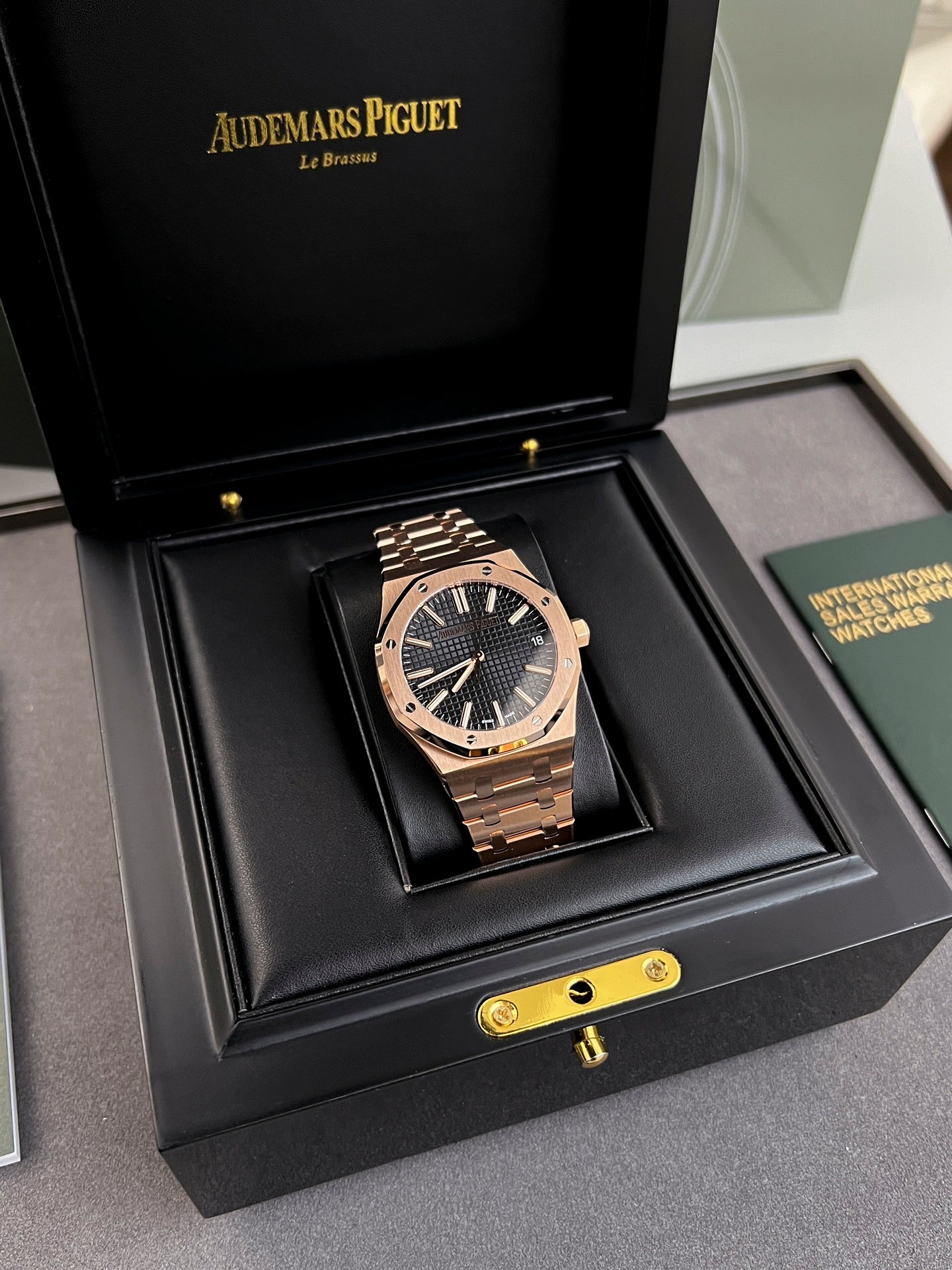 오데마피게 로얄오크 검판 금통 41mm