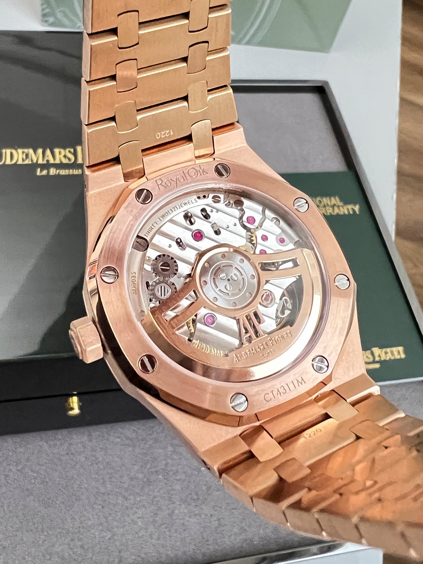 오데마피게 로얄오크 검판 금통 41mm