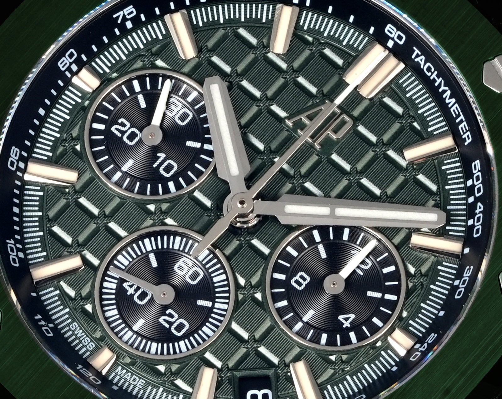 오데마피게 다크그린 로얄오크 오프쇼어 43mm 녹색 세라믹