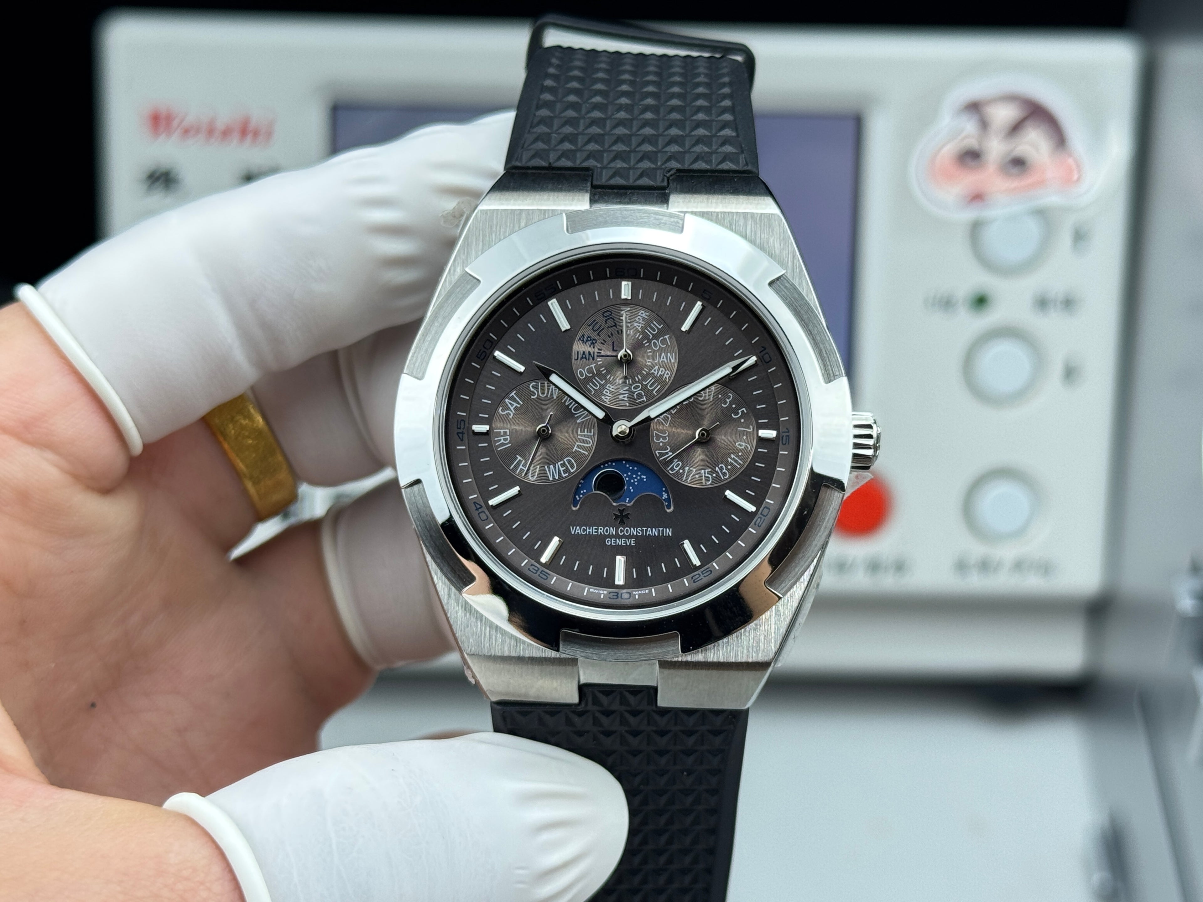 바쉐론 콘스탄틴 오버시즈 화이트 골드 41.5mm 퍼페추얼 캘린더 울트라-씬