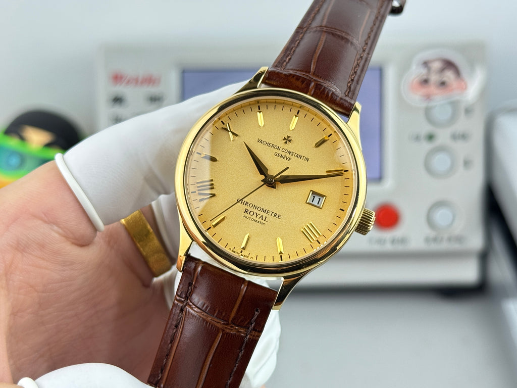 바쉐론 콘스탄틴 패트리모니 옐로우 골드 샴페인 34mm 크로노미터 로얄