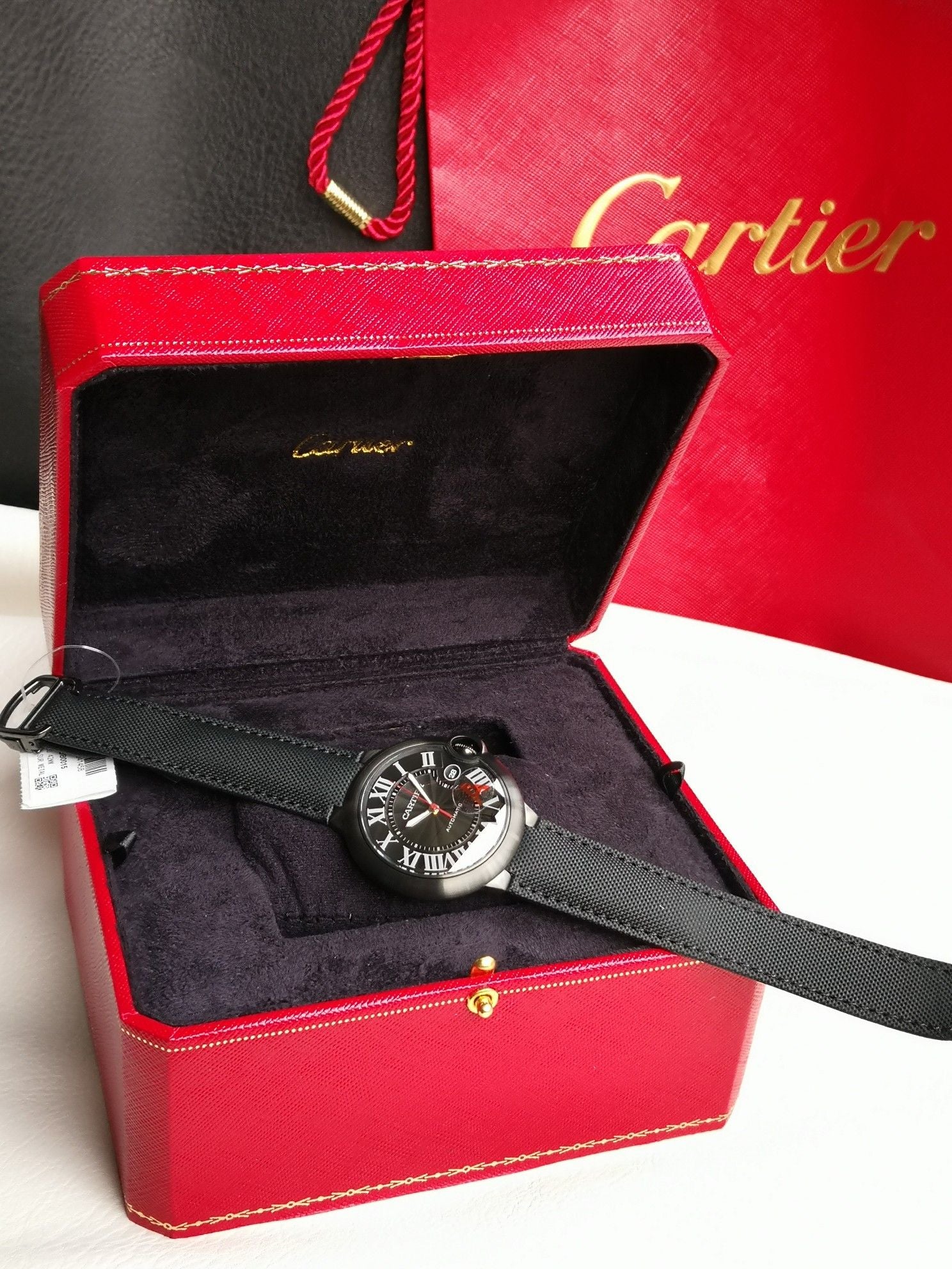 까르띠에 발롱 블루 42mm 카본 블랙