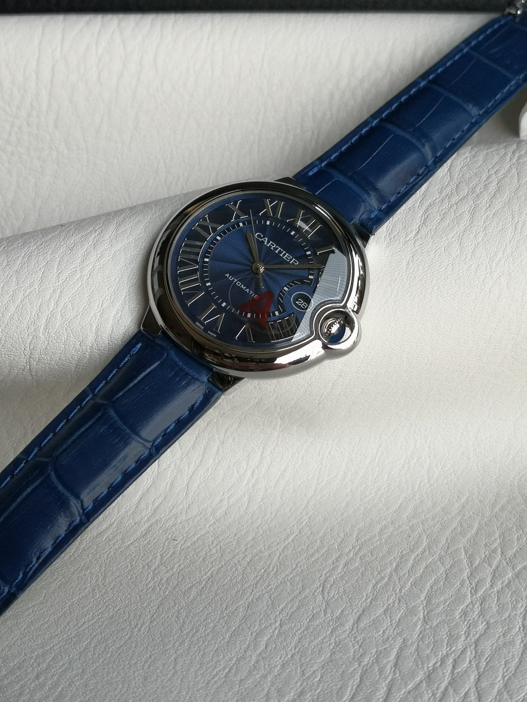 까르띠에 발롱 블루 42mm 블루 레더