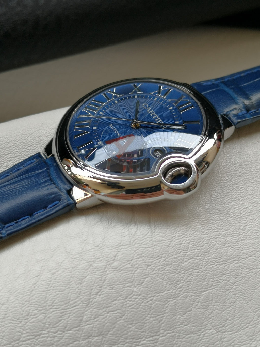 까르띠에 발롱 블루 42mm 블루 레더