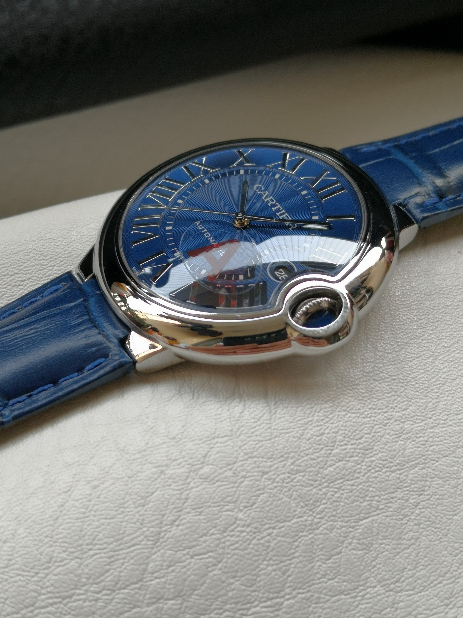 까르띠에 발롱 블루 42mm 블루 레더