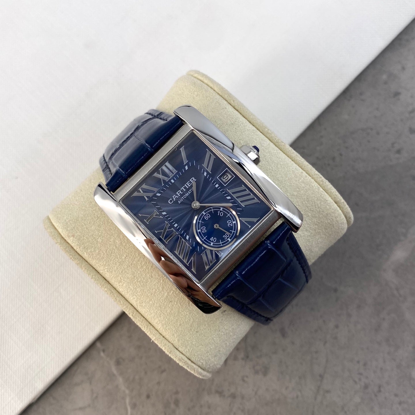 까르띠에 탱크 MC 34mm 블루 레더