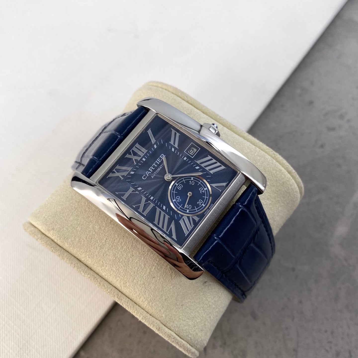 까르띠에 탱크 MC 34mm 블루 레더