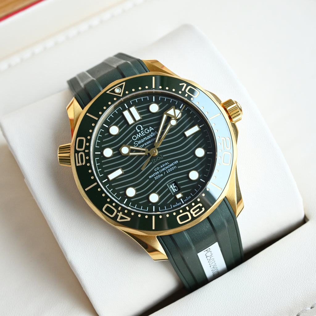 오메가 씨마스터 다이버 300 그린 금통 시계 42mm 문샤인