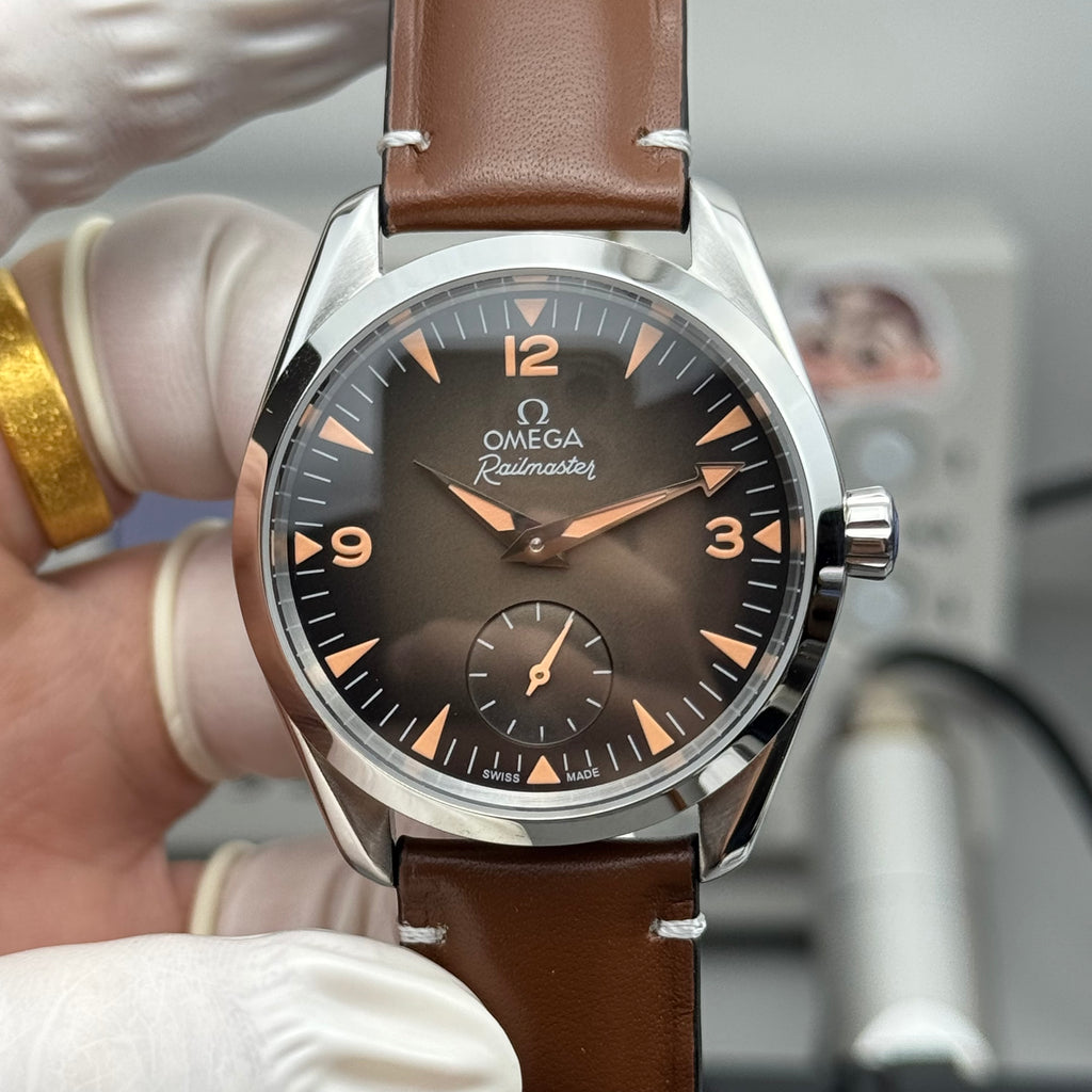 오메가 씨마스터 레일마스터 브라운 시계 38mm 레일마스터