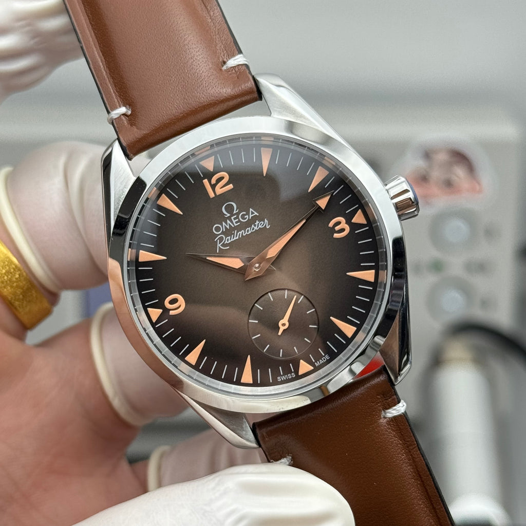 오메가 씨마스터 레일마스터 브라운 시계 38mm 레일마스터