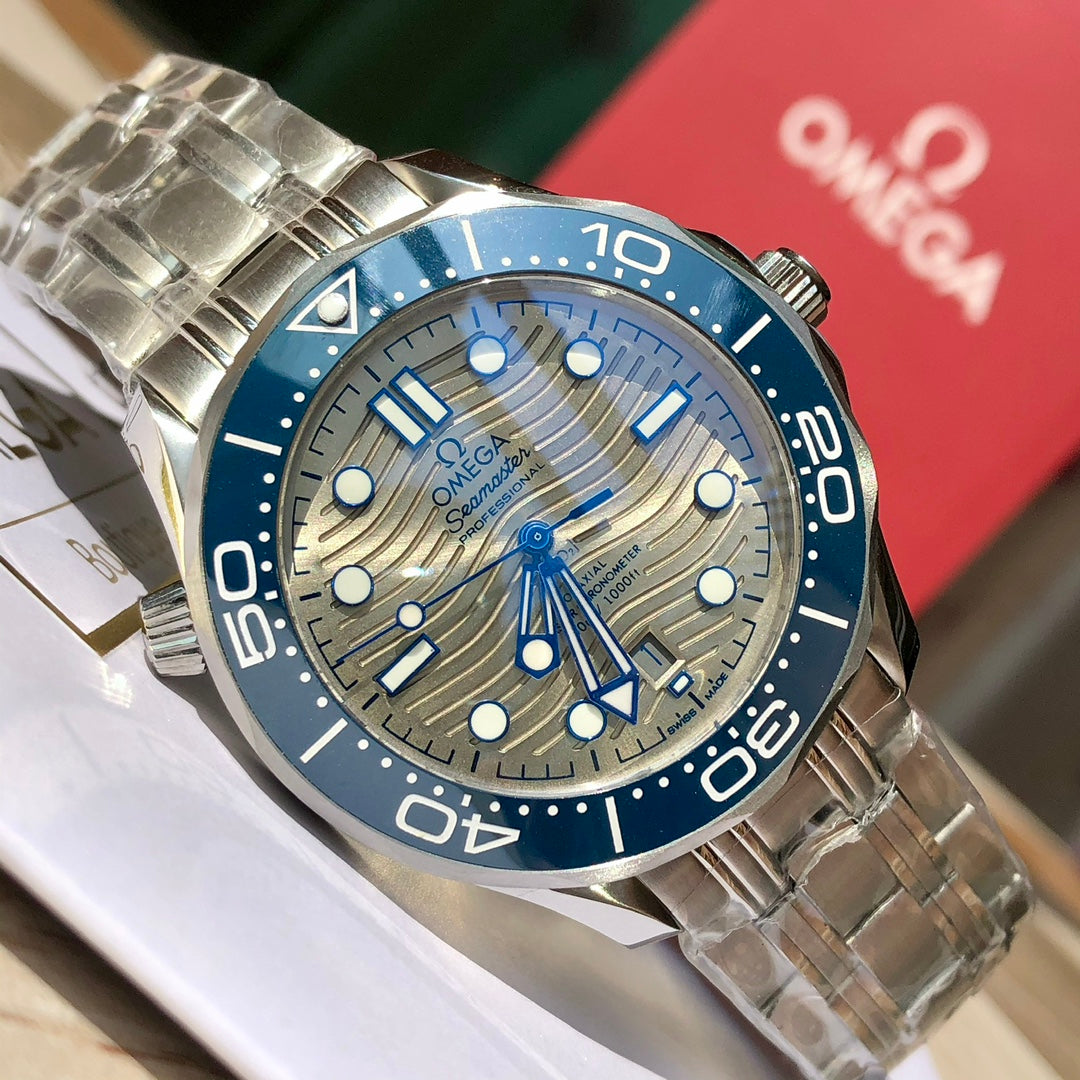 오메가 씨마스터 다이버 300M 스틸 그레이 블루 42mm 회청