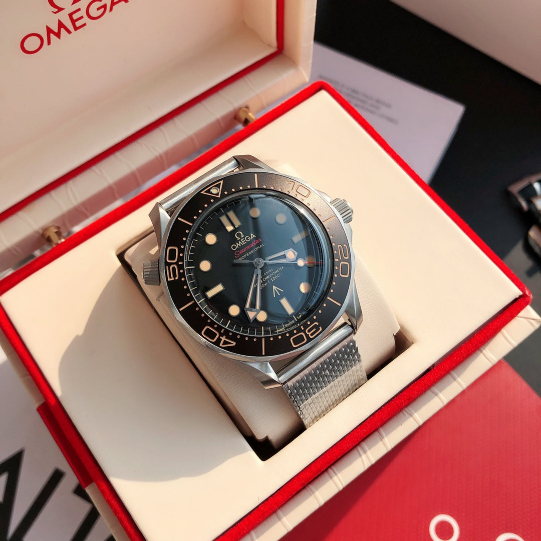오메가 씨마스터 다이버 300M 티타늄 브라운 42mm 007 에디션
