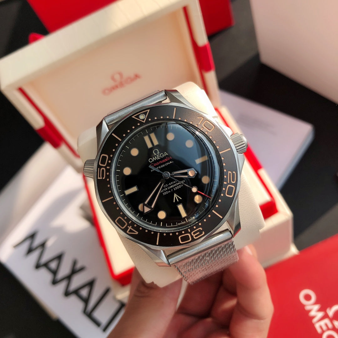 오메가 씨마스터 다이버 300M 티타늄 브라운 42mm 007 에디션