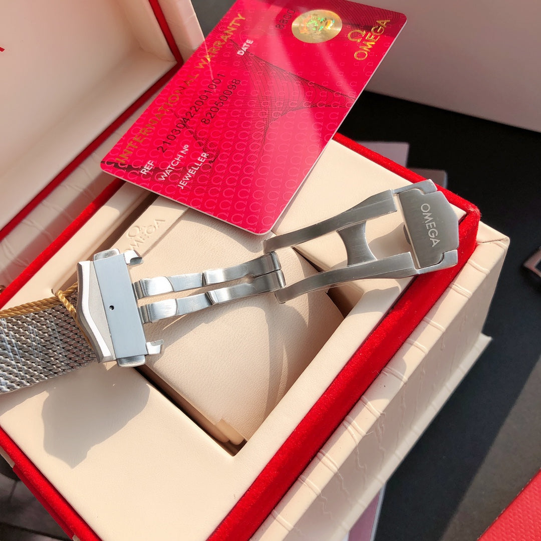 오메가 씨마스터 다이버 300M 티타늄 브라운 42mm 007 에디션