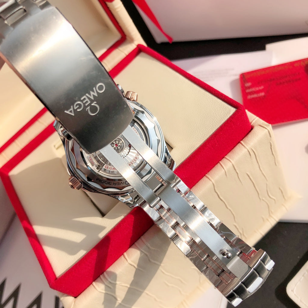 오메가 씨마스터 다이버 300M 스틸 세드나 골드 42mm 청판 콤비