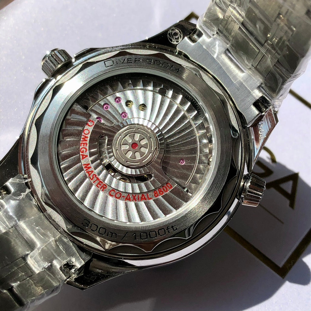 오메가 씨마스터 다이버 300M 스틸 그린 42mm 초록