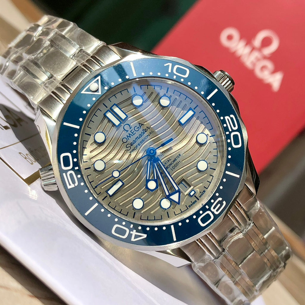 오메가 씨마스터 다이버 300M 스틸 그레이 블루 42mm 회청