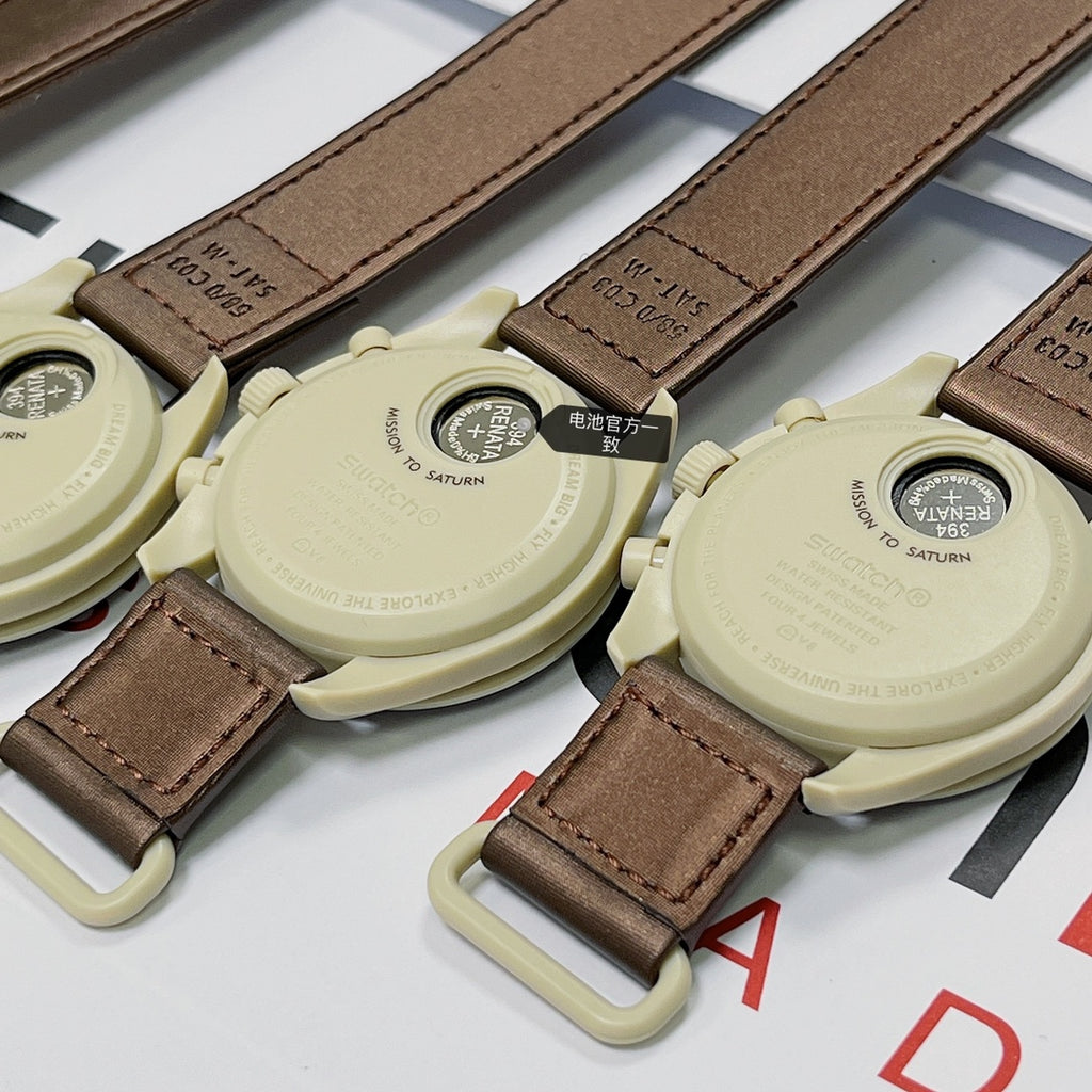스와치 x 오메가 바이오세라믹 문스와치 브라운 베이지 42mm 미션 투 새턴