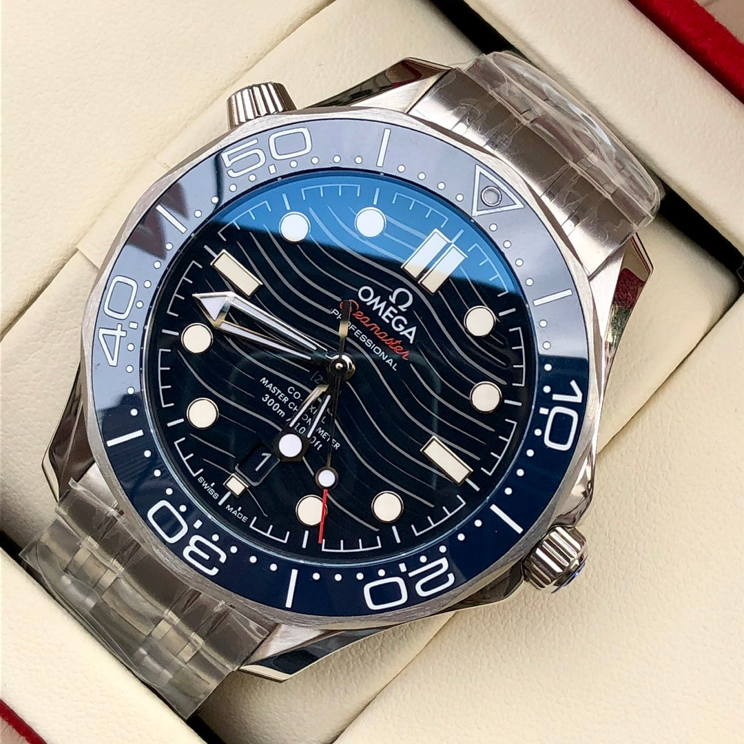 오메가 씨마스터 다이버 300M 코-액시얼 마스터 크로노미터 스틸 블루 42mm 청판