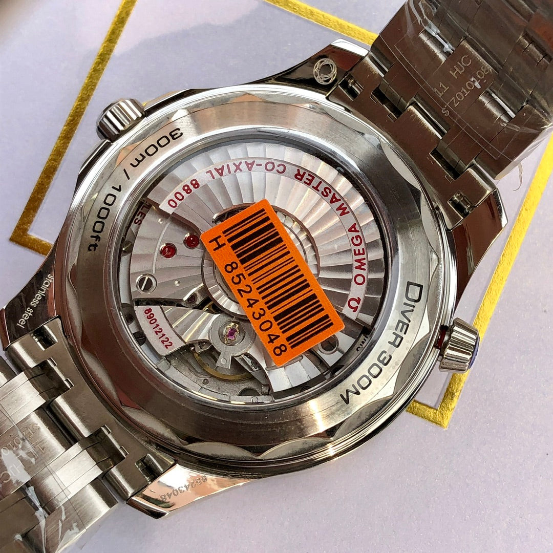 오메가 씨마스터 다이버 300M 코-액시얼 마스터 크로노미터 스틸 블루 42mm 청판
