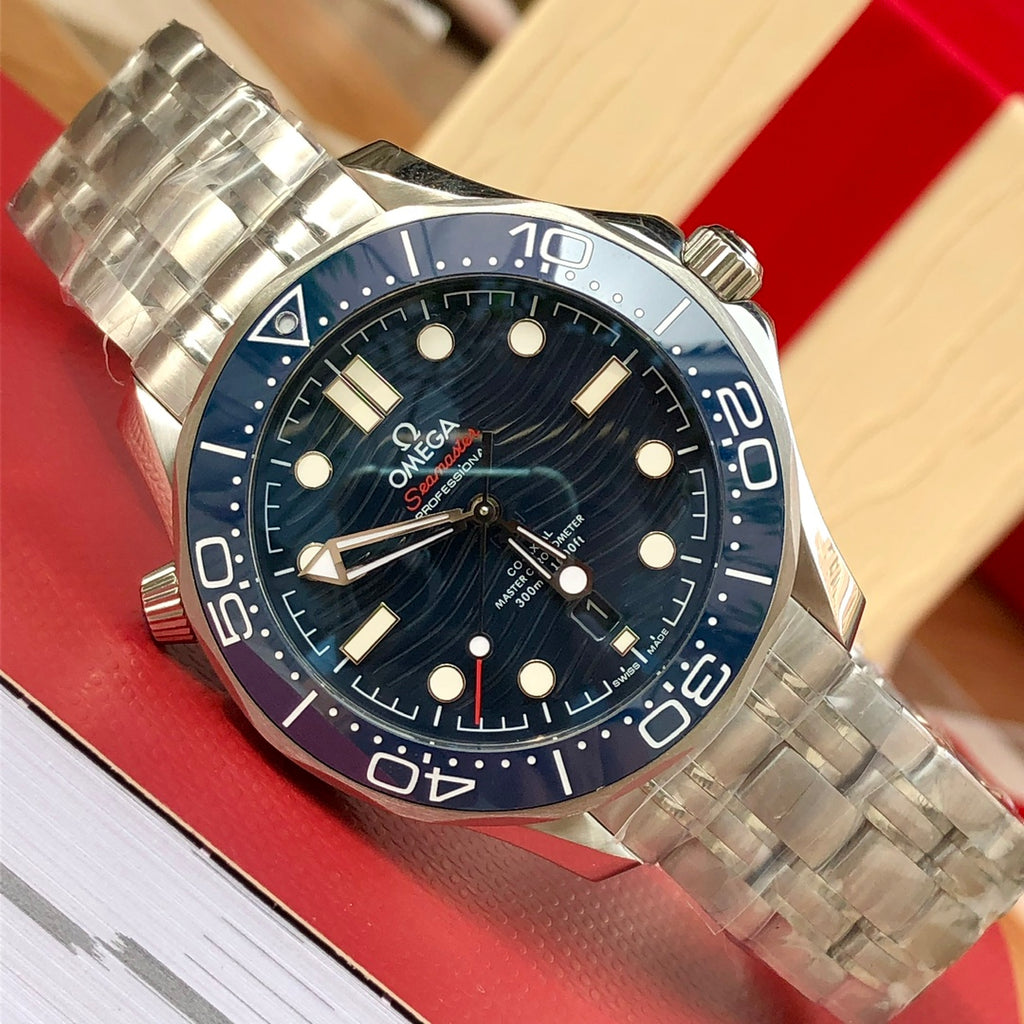 오메가 씨마스터 다이버 300M 코-액시얼 마스터 크로노미터 스틸 블루 42mm 청판