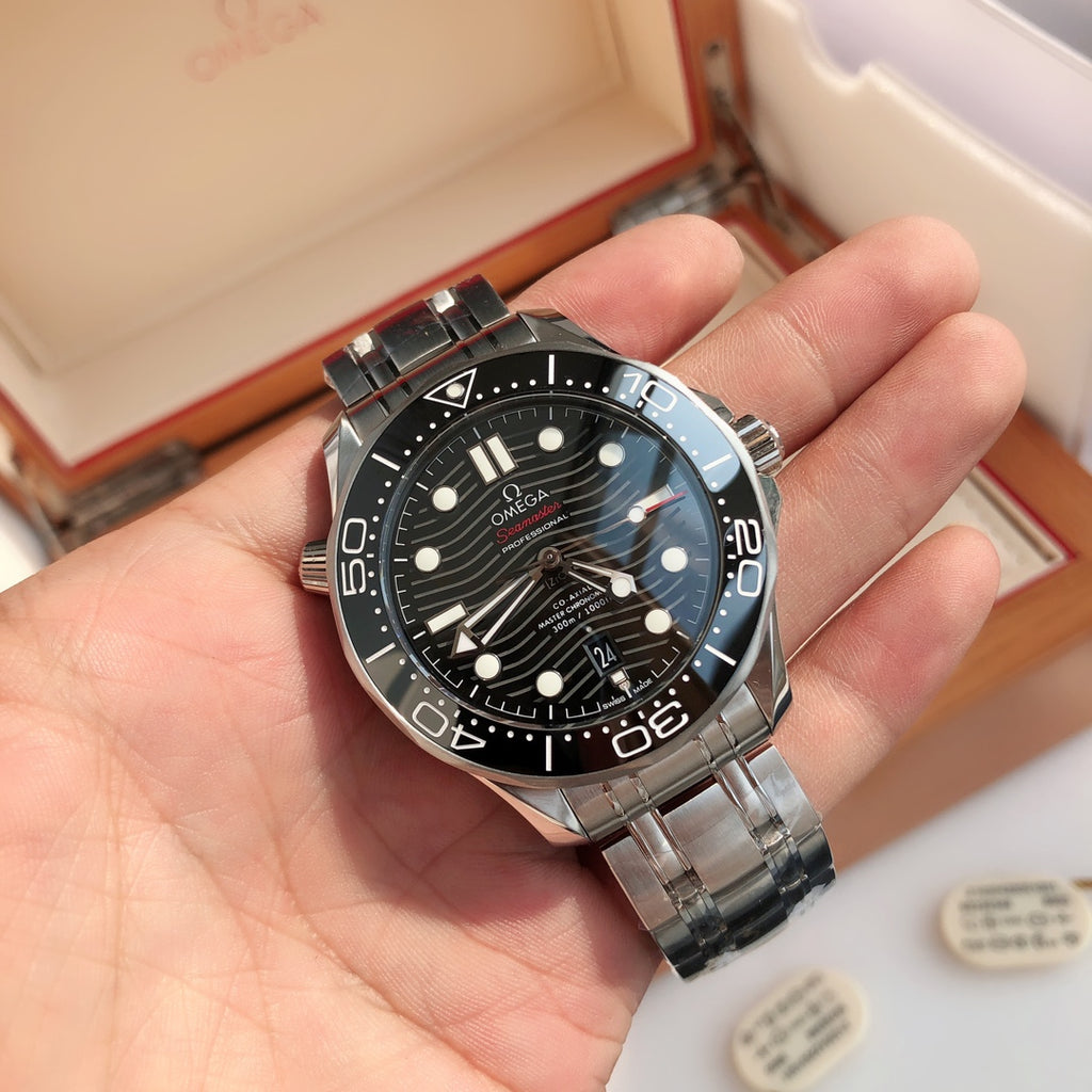 씨마스터 다이버 300M 블랙 세라믹 콤비 (옐로우골드 / 로즈골드) 42mm