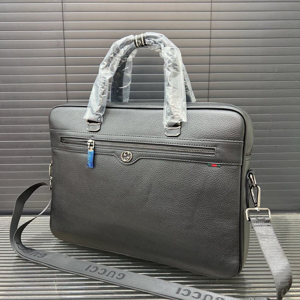 구찌 인터로킹 G 블랙 가죽 남성 서류 가방