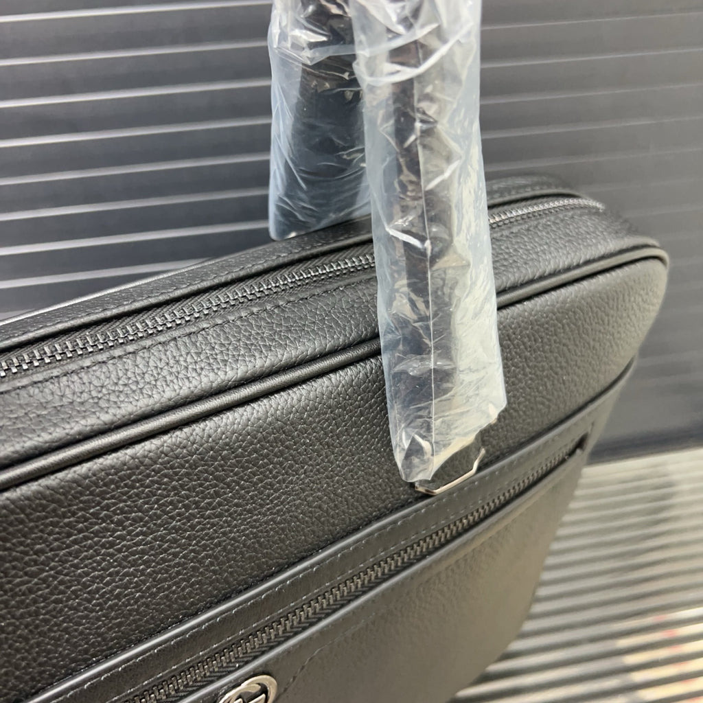 구찌 인터로킹 G 블랙 가죽 남성 서류 가방